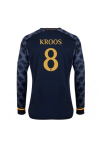 Real Madrid Toni Kroos #8 Jalkapallovaatteet Vieraspaita 2023-24 Pitkähihainen